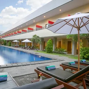 Hotel Kuta Station And